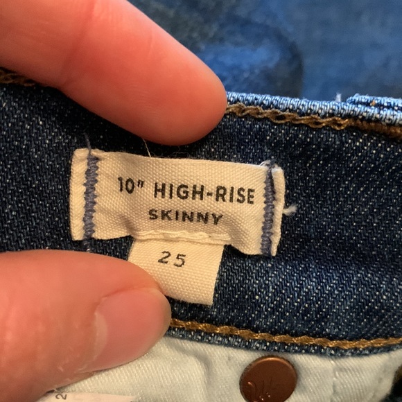 Madewell 10” high rise skinny jeans - Picture 6 of 8